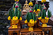 Offers to the temple. Wat Traphang Thong, Old Sukhothai - Thailand. 